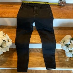 River Island High Waist Skinny Jeans from Europe. UK 14, US 10. Curvy, Tight.